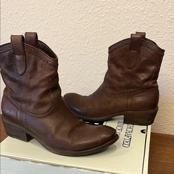 Frye Women's Dark Brown Ankle Booties Size 7 M - Picture 5 of 13